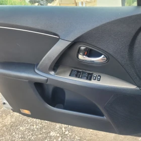 Toyota Avensis 2.0d/126k.c, снимка 9