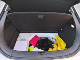 Audi A1 1.6, ЕДИНСТВЕН СОБСТВЕНИК, ГАРАЖНА, ОТ ФРАНЦИЯ, снимка 12