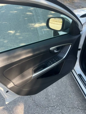 Volvo V60 2.0 D3/D4 R-DESIGN, снимка 7