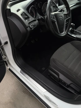 Opel Insignia 2.0 CDTI EcoFLEX Sport, снимка 15