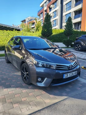 Toyota Corolla Седан, снимка 2