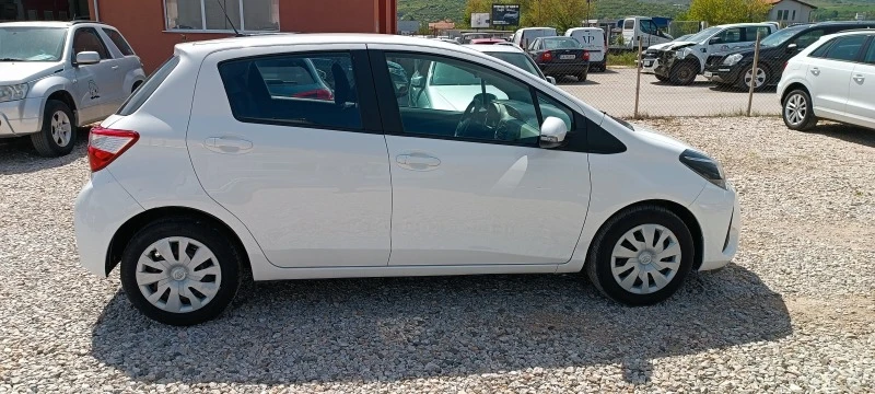 Toyota Yaris 1.4D4D, снимка 8 - Автомобили и джипове - 45407671