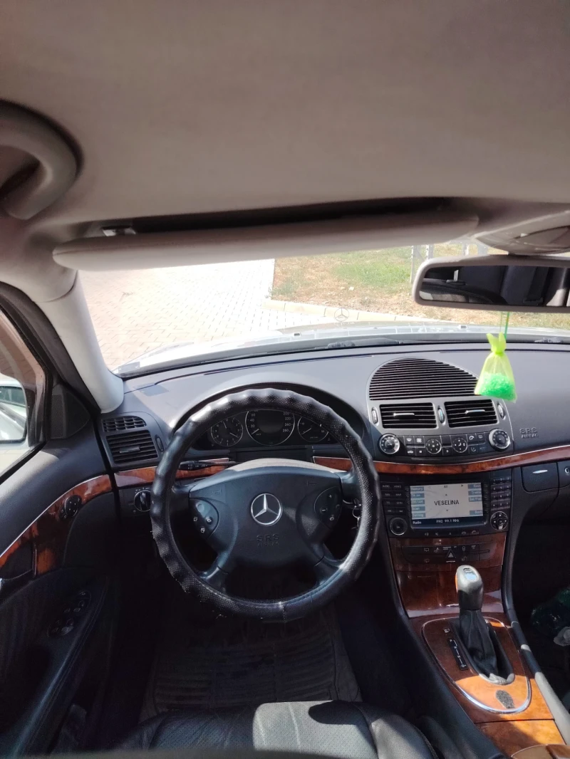 Mercedes-Benz E 270, снимка 5 - Автомобили и джипове - 47303637