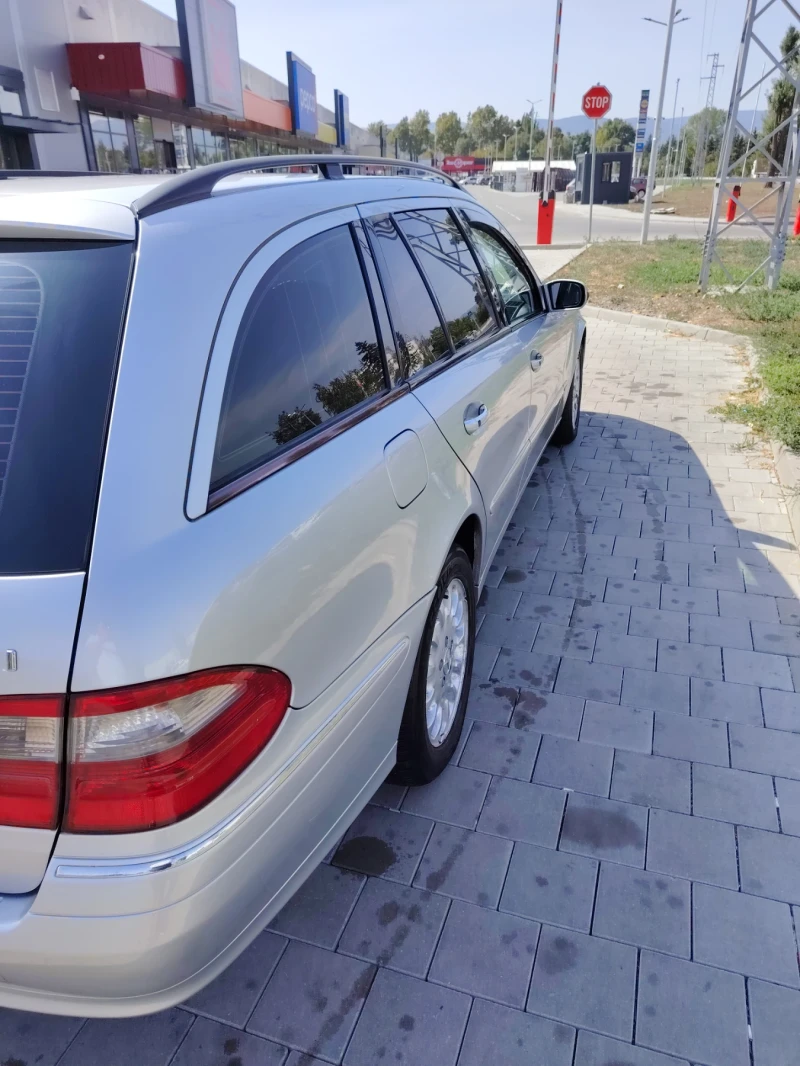 Mercedes-Benz E 270, снимка 10 - Автомобили и джипове - 47303637