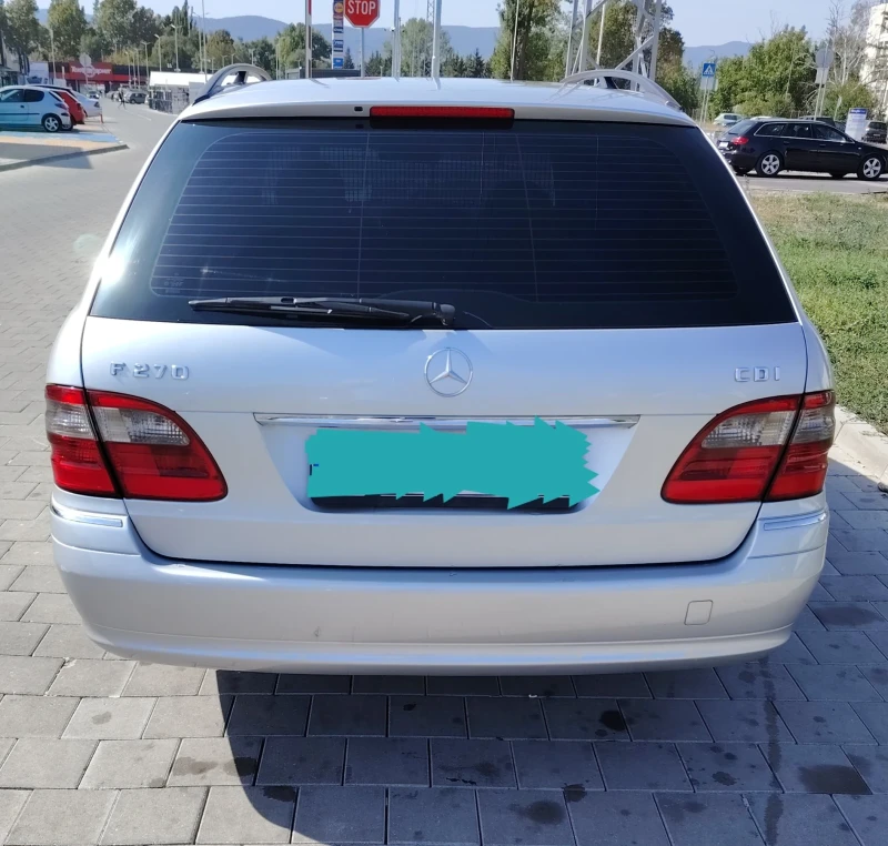 Mercedes-Benz E 270, снимка 3 - Автомобили и джипове - 47303637