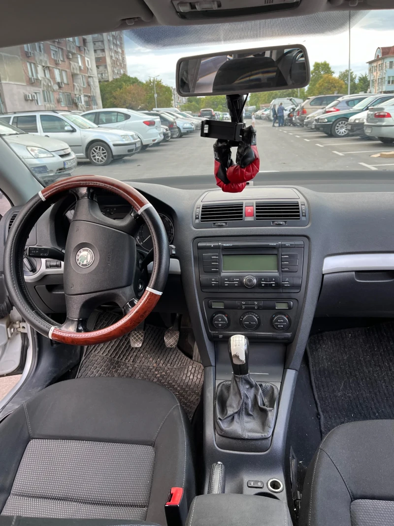 Skoda Octavia 1.9 TDI, снимка 5 - Автомобили и джипове - 47249752