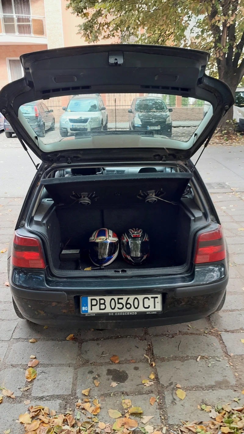 VW Golf 1.9tdi, снимка 4 - Автомобили и джипове - 47393916