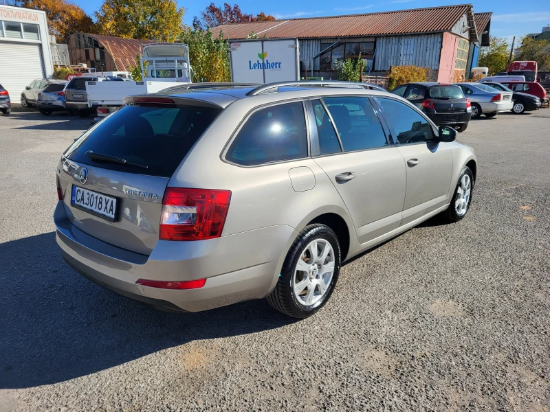 Skoda Octavia 1.4i, снимка 4 - Автомобили и джипове - 47834384