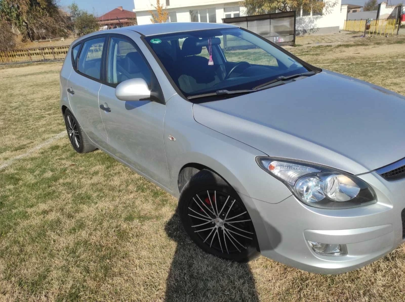 Hyundai I30, снимка 4 - Автомобили и джипове - 47946759