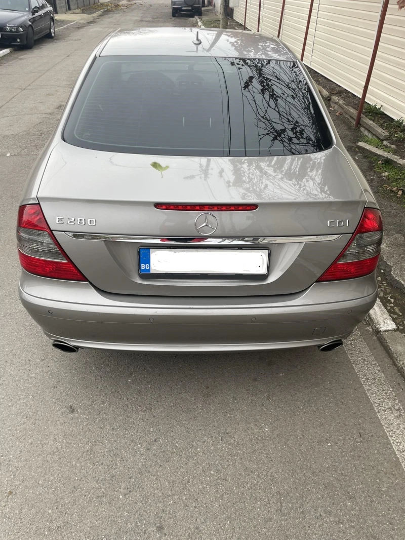 Mercedes-Benz E 280, снимка 3 - Автомобили и джипове - 48260428