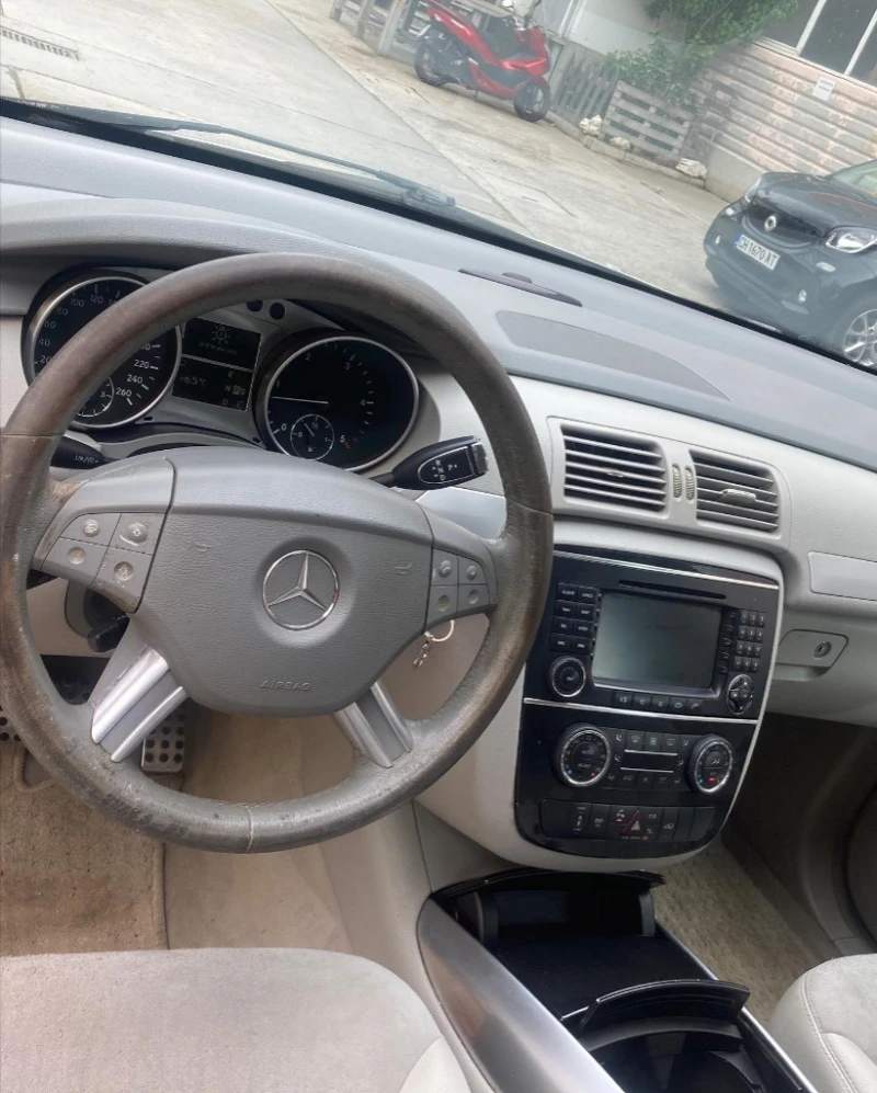 Mercedes-Benz R 320, снимка 5 - Автомобили и джипове - 49026300