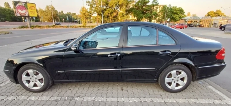 Mercedes-Benz E 220 CDI, снимка 3 - Автомобили и джипове - 49398574