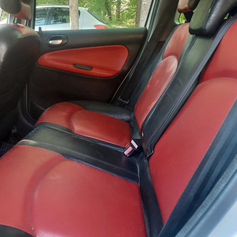 Peugeot 206 1.6 SW, снимка 11 - Автомобили и джипове - 52270359
