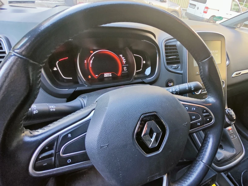 Renault Scenic 1.5 DCI 85000 km Пълна сервизна история, снимка 10 - Автомобили и джипове - 52509439