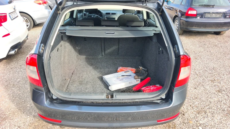 Skoda Octavia 1, 8TSi 4x4 КЛИМАТРОНИК ПОДГРЕВ ШВЕЙЦАРИЯ , снимка 13 - Автомобили и джипове - 52229135