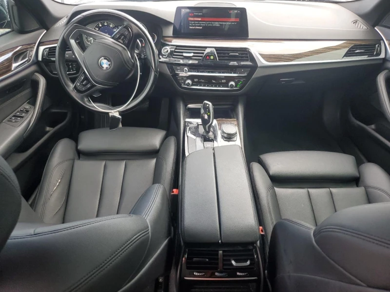 BMW 530 i M Sport / 2.0 Turbo / Harman Kardon /Ел. седалки, снимка 8 - Автомобили и джипове - 52241083