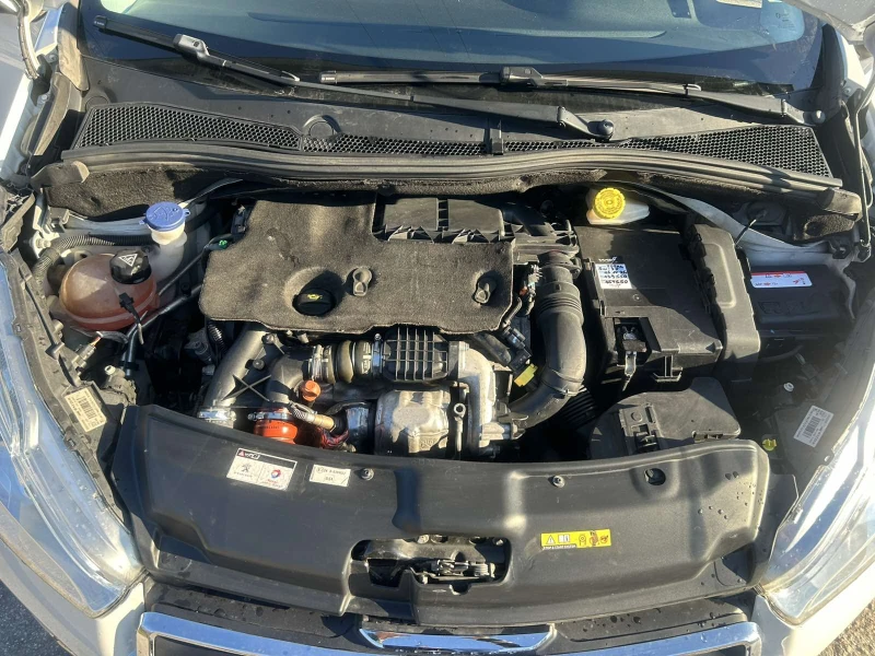 Peugeot 208 1.6 HDI Allure 92 к.с., снимка 16 - Автомобили и джипове - 52752935