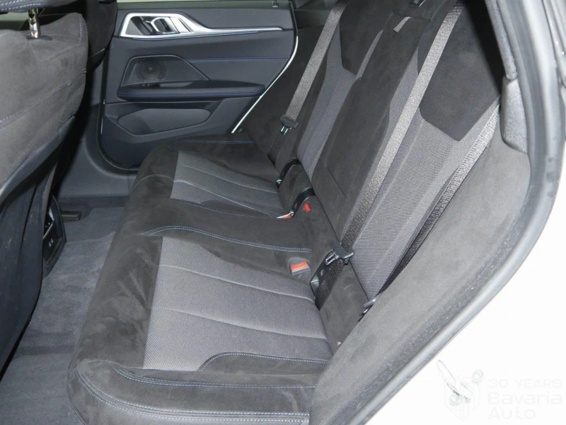 BMW i4 40 xDrive M Sport Paket, снимка 8 - Автомобили и джипове - 52834301