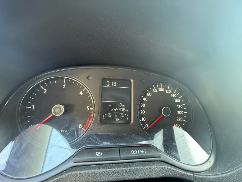 VW Polo, снимка 10 - Автомобили и джипове - 52950942