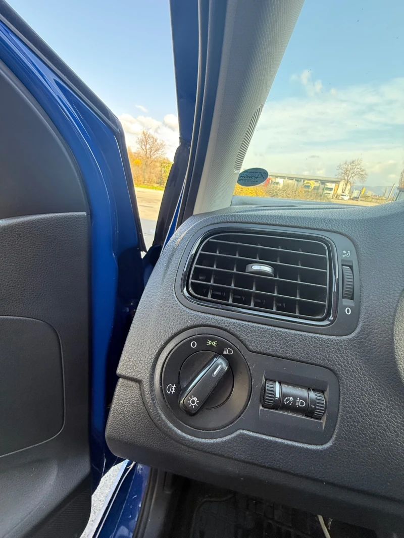 VW Polo, снимка 11 - Автомобили и джипове - 52950942