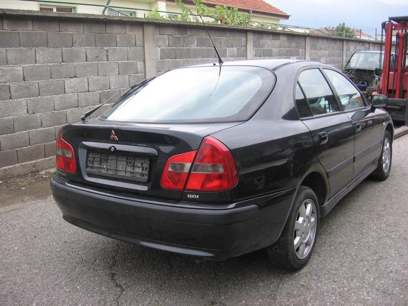 Mitsubishi Carisma 1.8 GDI, снимка 2 - Автомобили и джипове - 37301876