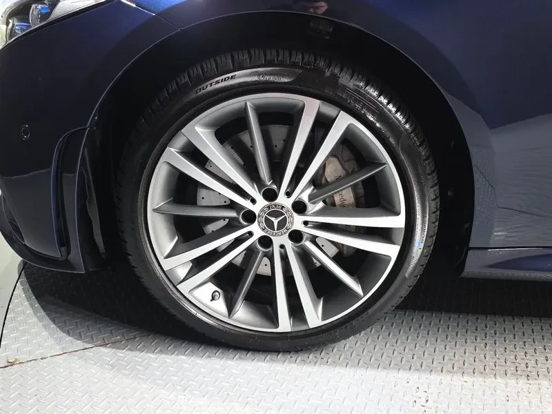 Mercedes-Benz CLS 400 D 4Matic, снимка 5 - Автомобили и джипове - 56210206