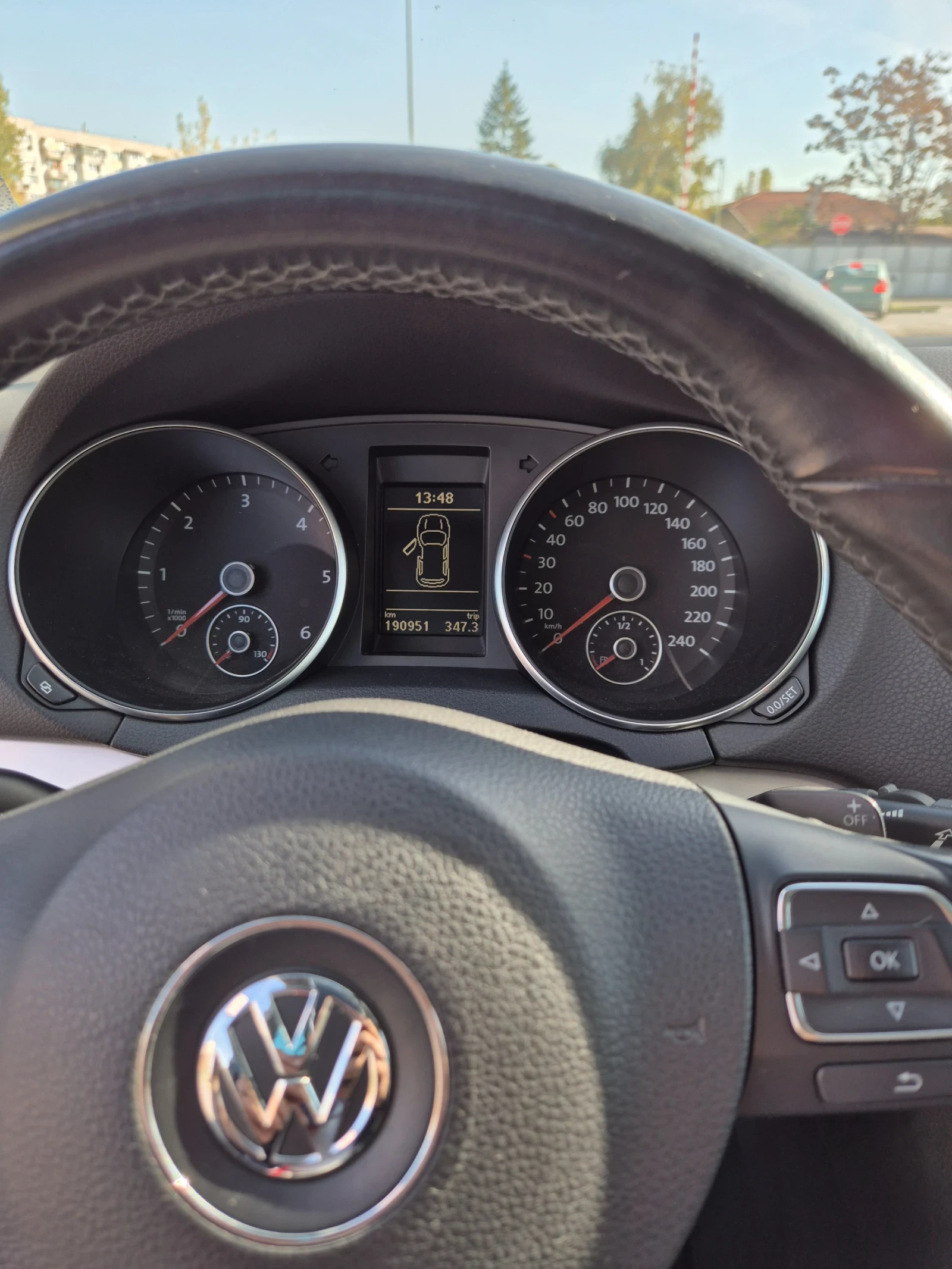 VW Golf 2.0 TDI DSG - изображение 10