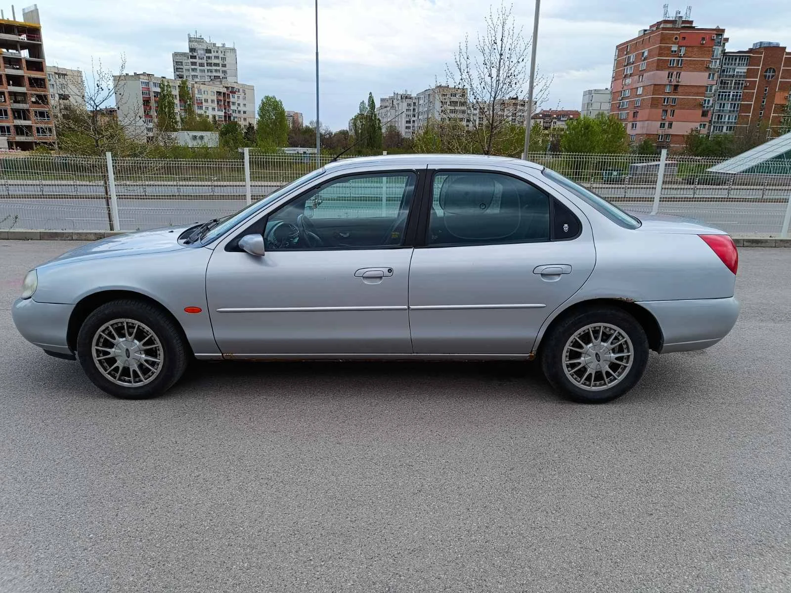 Ford Mondeo GHIA MK2 1.8 /Газ - изображение 3
