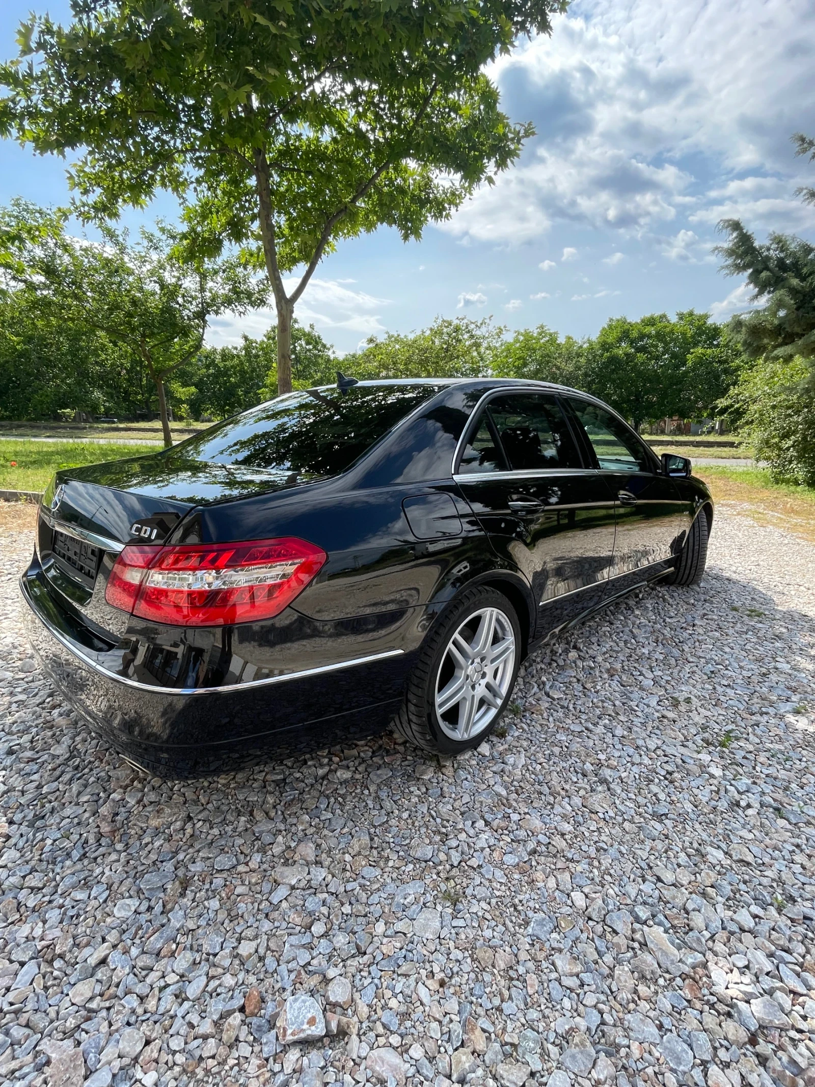 Mercedes-Benz E 350  - изображение 3