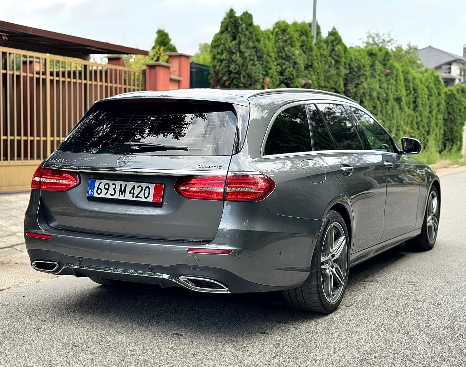 Mercedes-Benz E 220 4MATIC* 4X4* AMG LINE* HEAD UP* DIGITAL* DISTRONIC - изображение 6