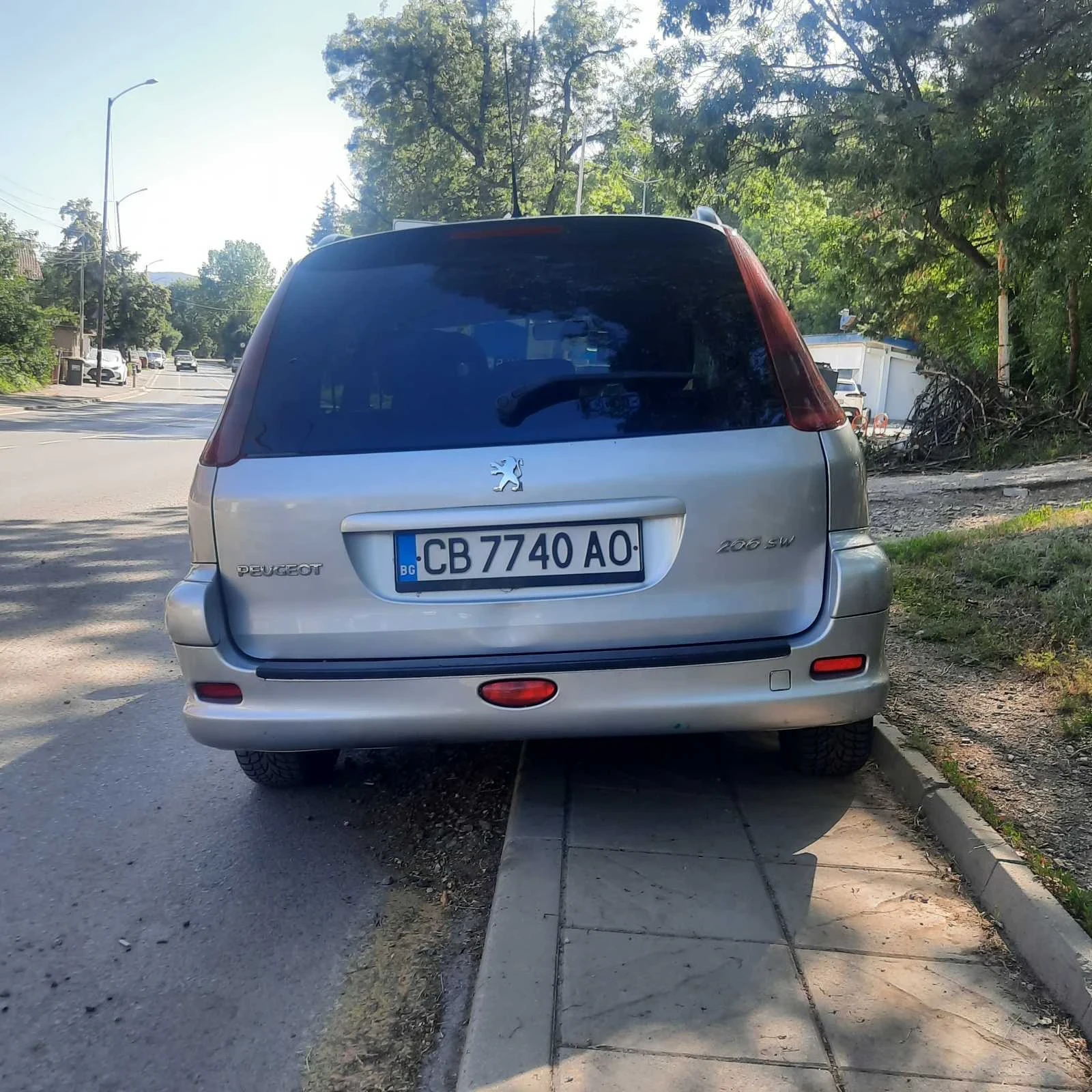 Peugeot 206 1.6 SW - изображение 2