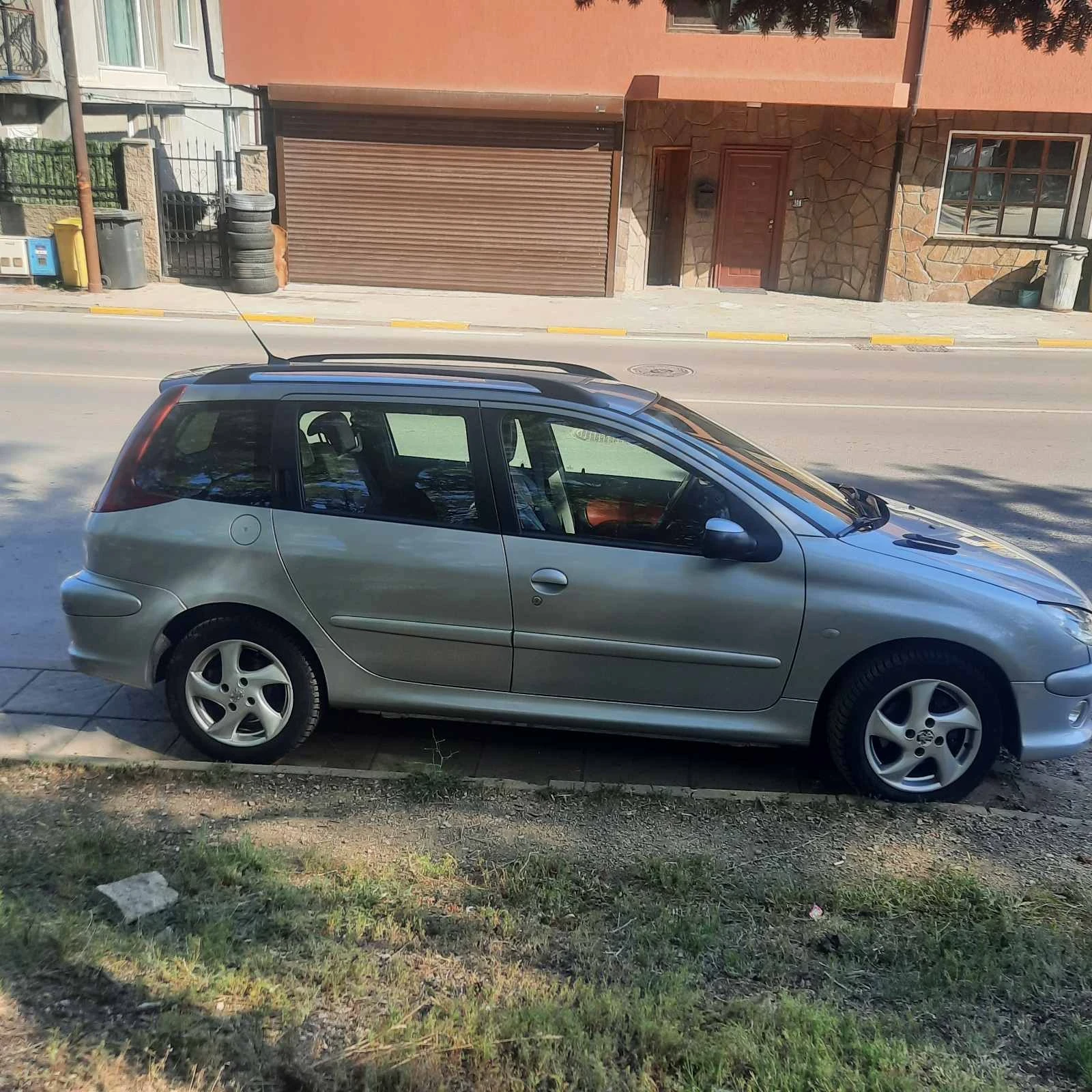 Peugeot 206 1.6 SW - изображение 4