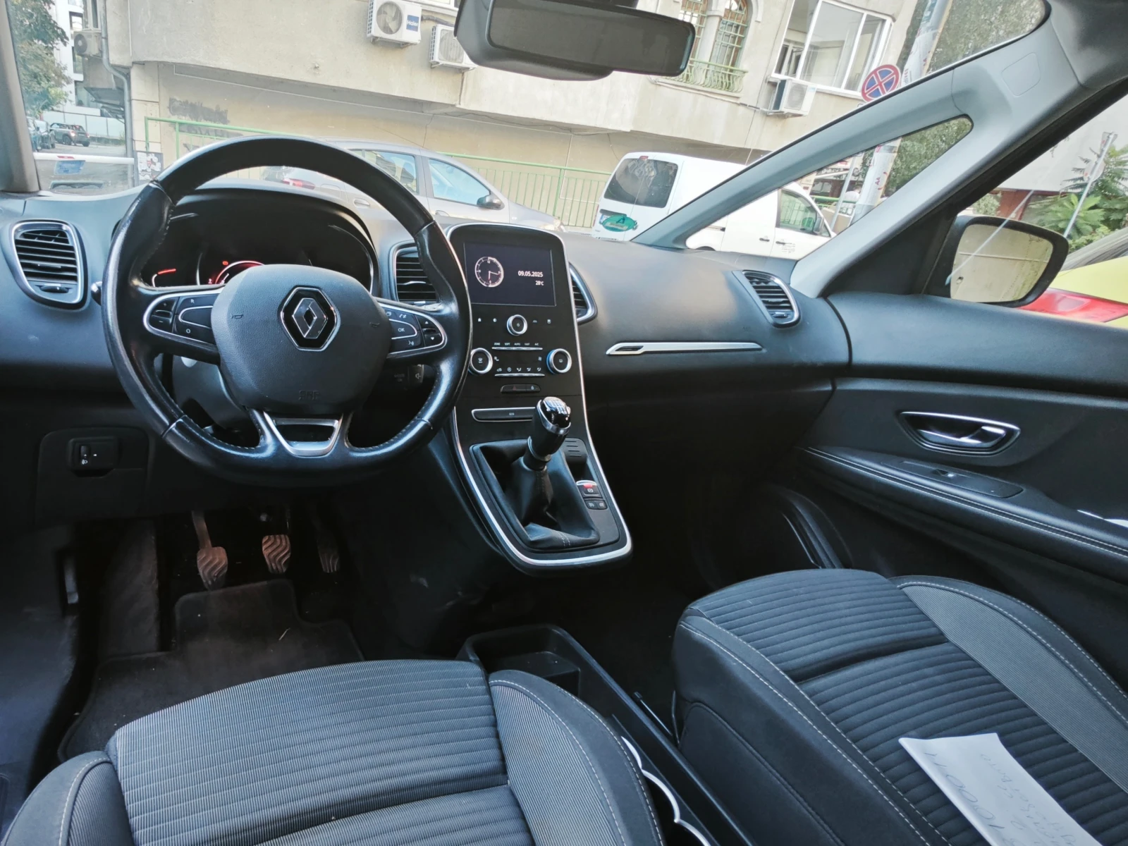 Renault Scenic 1.5 DCI 85000 km Пълна сервизна история - изображение 9