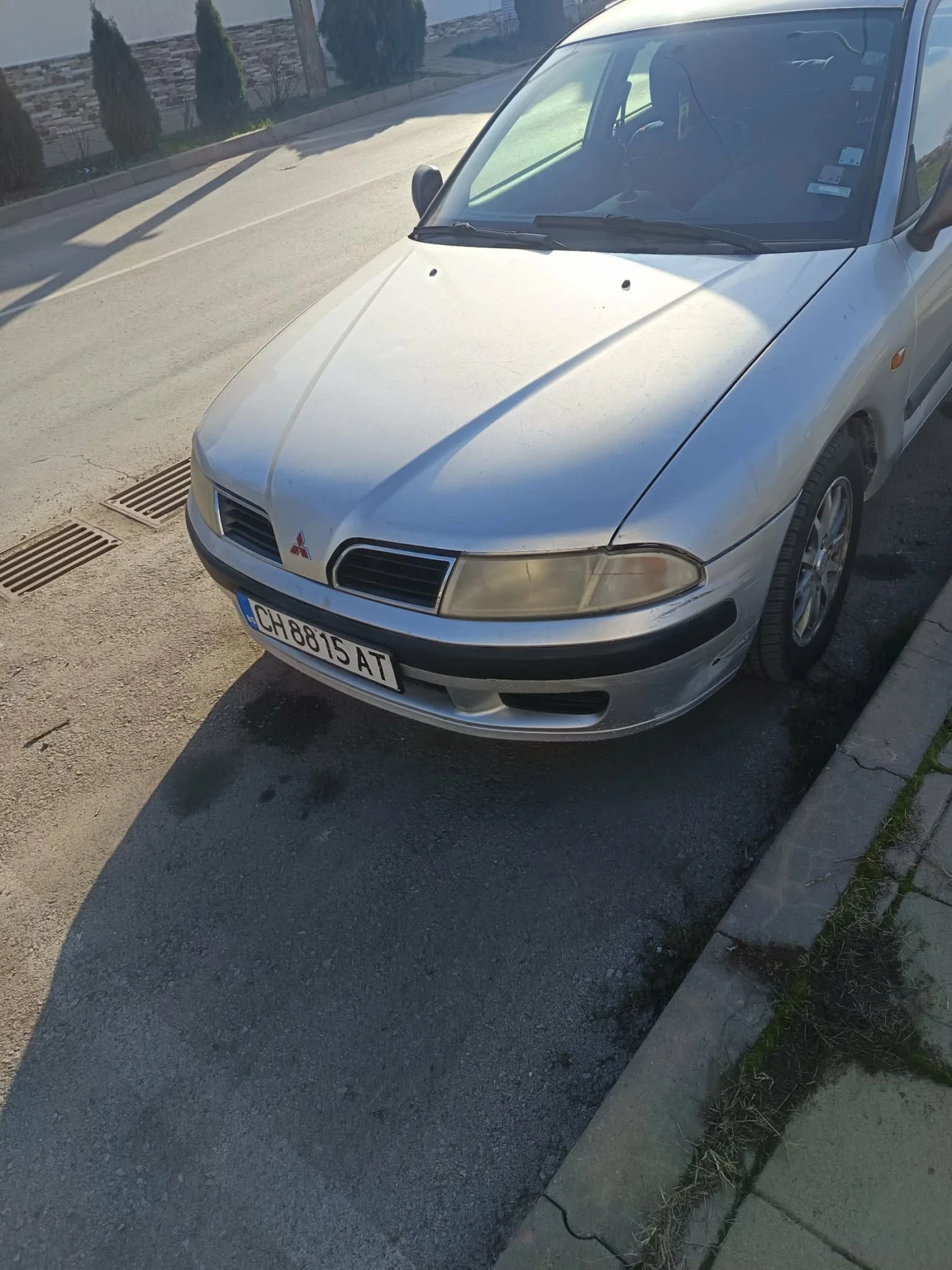 Mitsubishi Carisma 1.9 - изображение 2