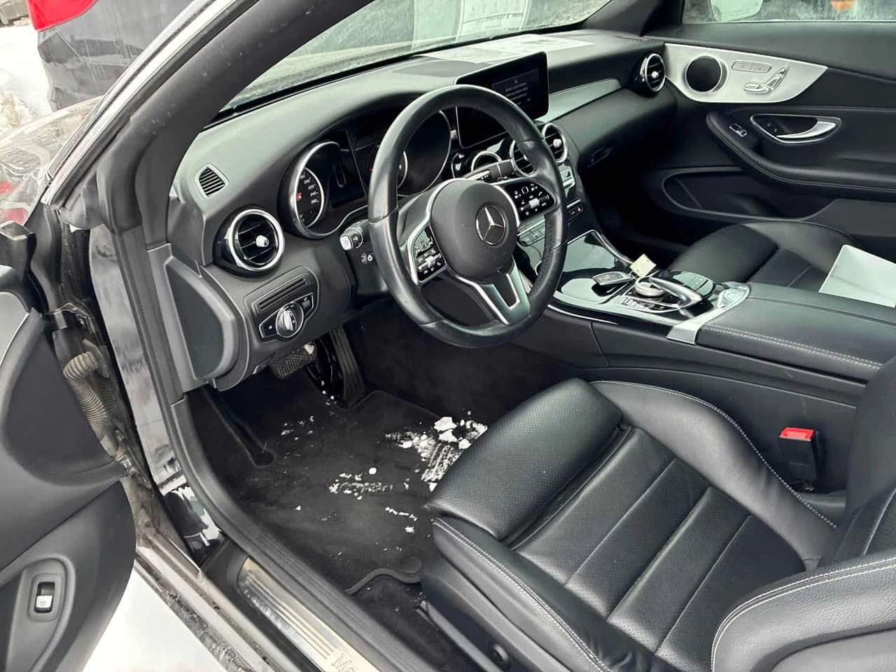 Mercedes-Benz C 300 4 MATIC * CARFAX * KEYLESS * ОБДУХВАНЕ * ПОДГРЕВИ - изображение 5