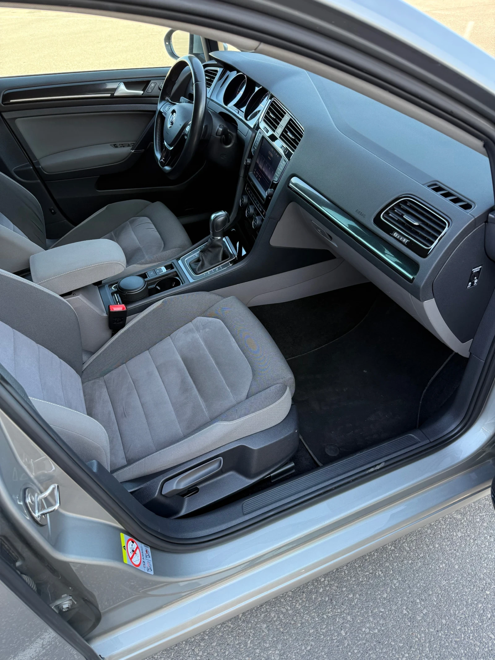 VW Golf, снимка 6 - Автомобили и джипове - 53838328