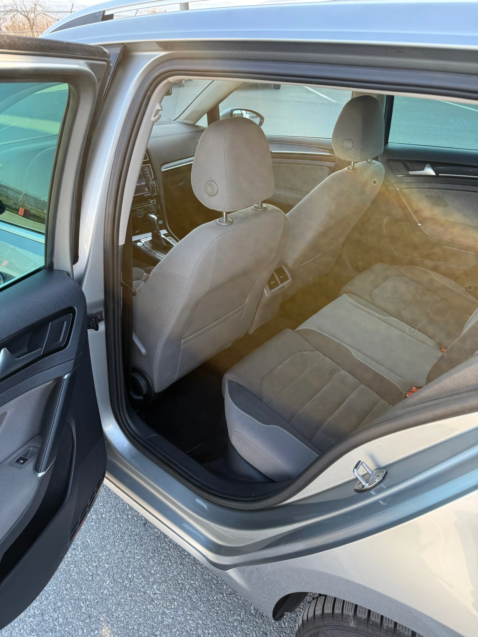 VW Golf, снимка 8 - Автомобили и джипове - 53838328