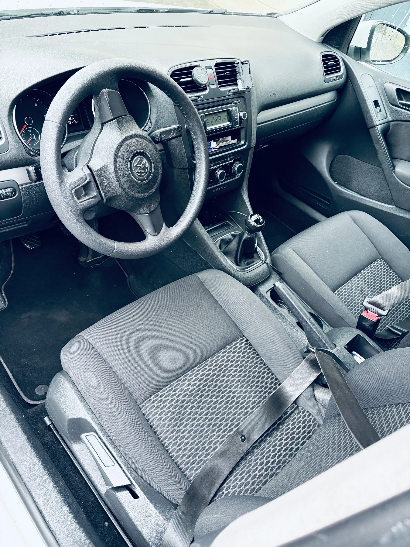 VW Golf, снимка 4 - Автомобили и джипове - 53996612