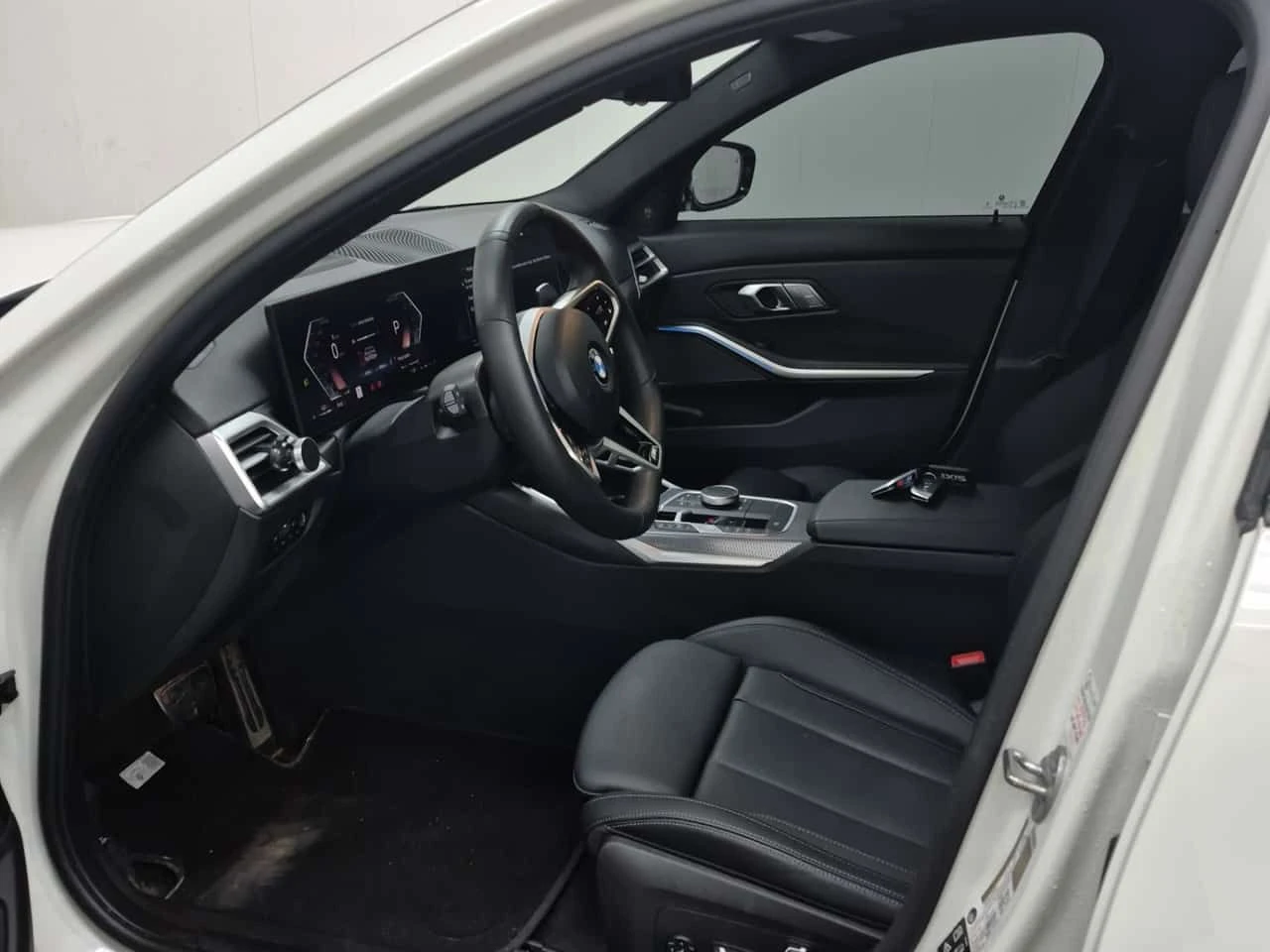 BMW 330 HUD| 360| PANO| AMBIENT| 2 КЛЮЧА| , снимка 8 - Автомобили и джипове - 54084782