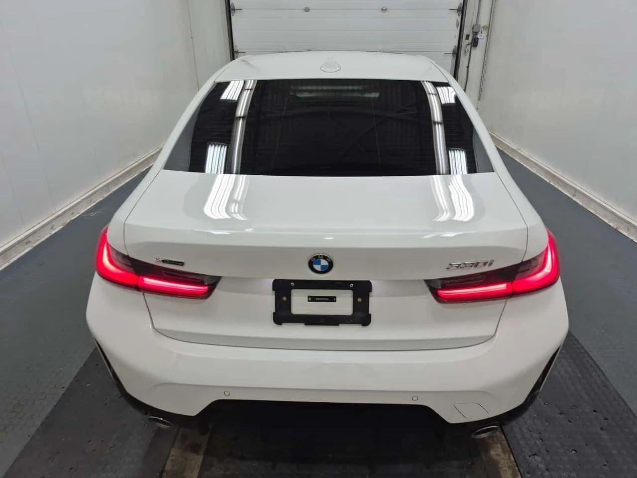 BMW 330 HUD| 360| PANO| AMBIENT| 2 КЛЮЧА| , снимка 7 - Автомобили и джипове - 54084782