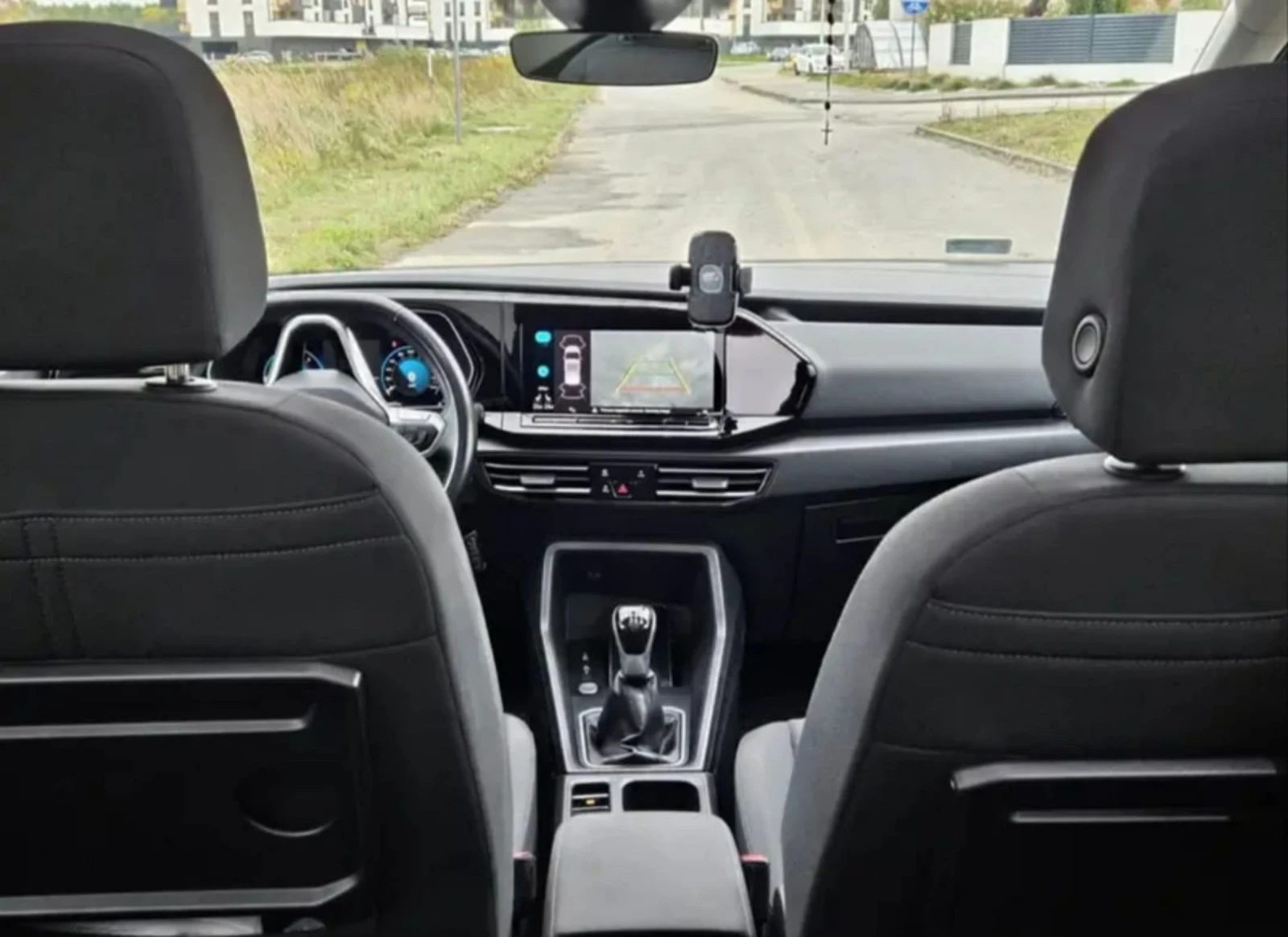 VW Caddy 2.0 TDI, 122k.c. ПАНОРАМА, снимка 4 - Автомобили и джипове - 54194733