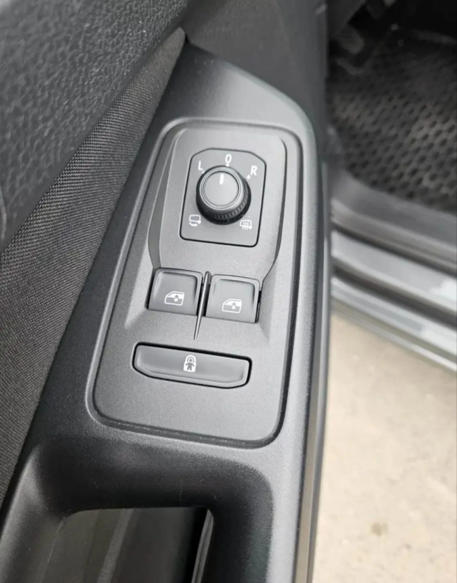 VW Caddy 2.0 TDI, 122k.c. ПАНОРАМА, снимка 5 - Автомобили и джипове - 54194733