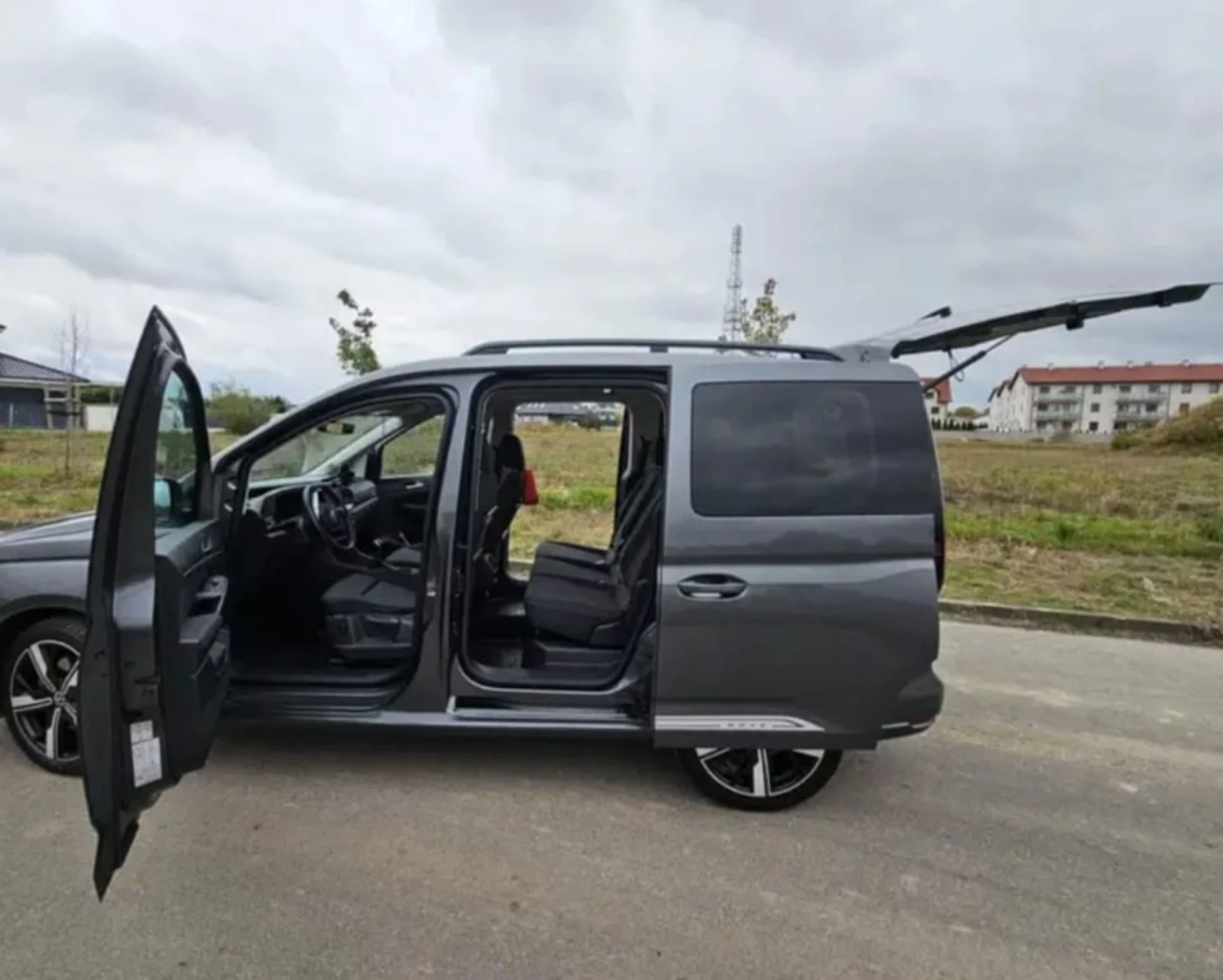 VW Caddy 2.0 TDI, 122k.c. ПАНОРАМА, снимка 11 - Автомобили и джипове - 54194733