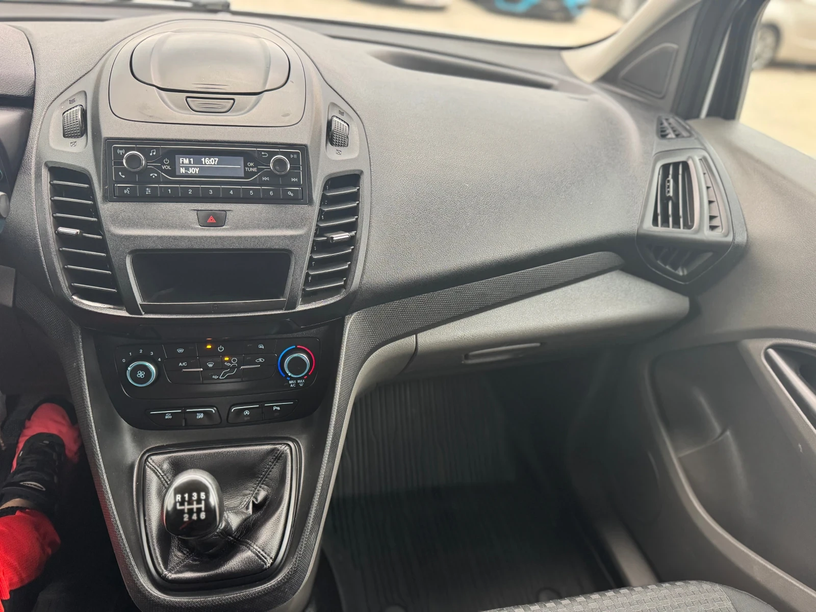 Ford Connect 1.5TDCI FRIGO MAXI TOP, снимка 13 - Автомобили и джипове - 54260311