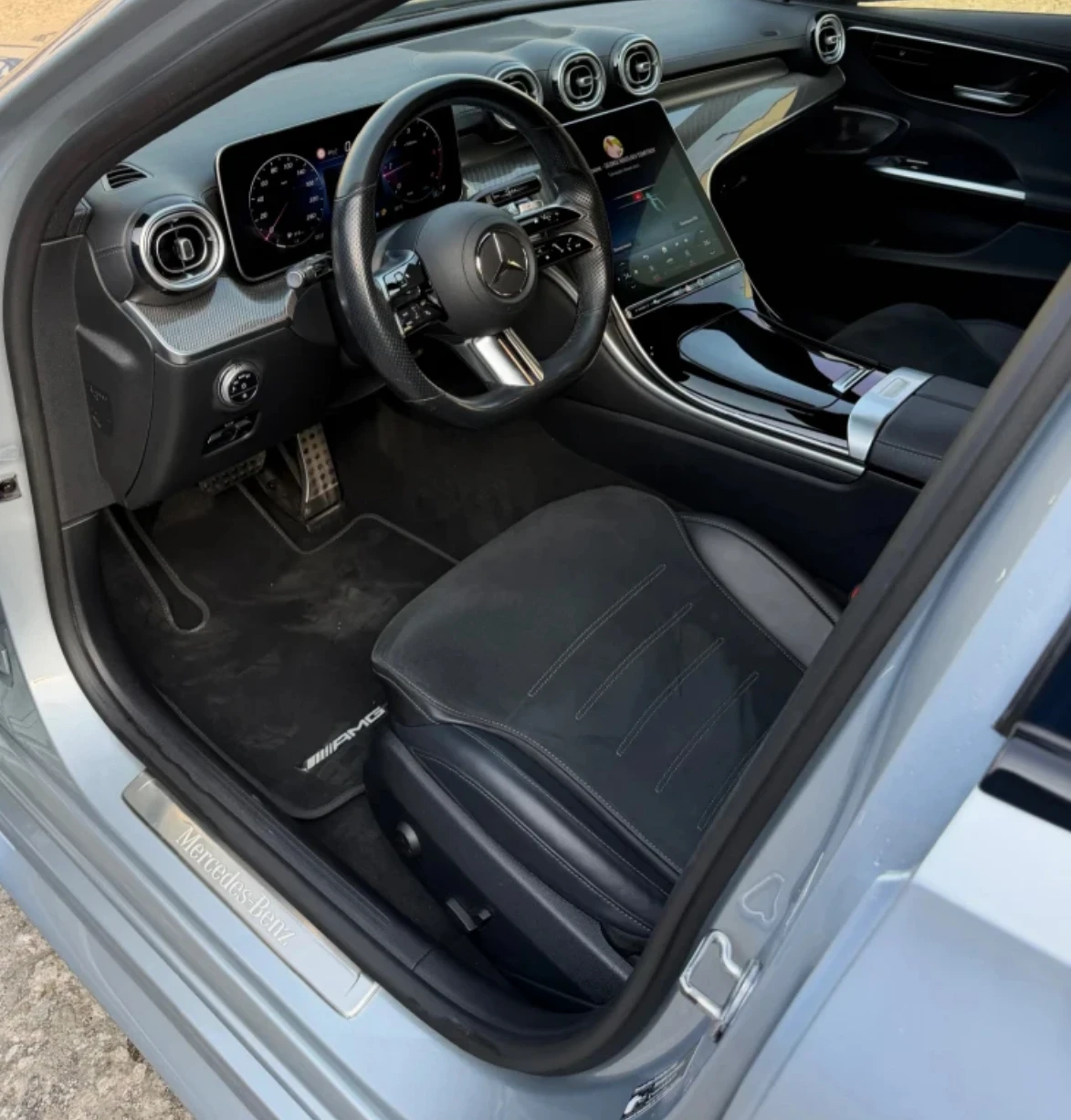 Mercedes-Benz C 300 AMG Line, 2022г., 60 000km Силвър стар Варна, снимка 7 - Автомобили и джипове - 54301909