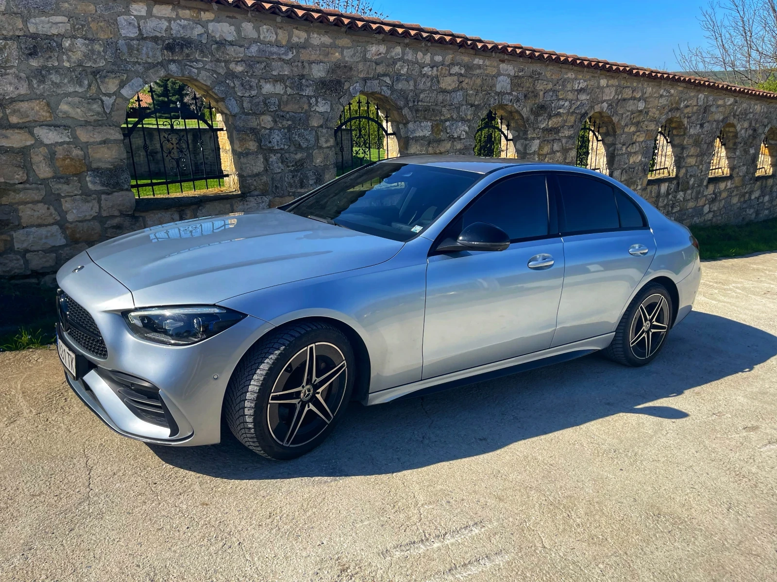 Mercedes-Benz C 300 AMG Line, 2022г., 60 000km Силвър стар Варна, снимка 3 - Автомобили и джипове - 54301909
