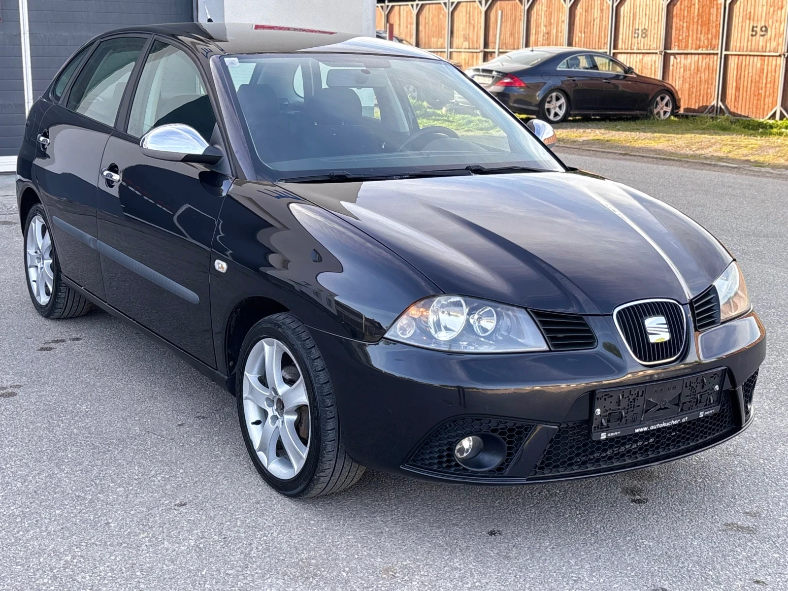 Seat Ibiza 1.4TDI Facelift, снимка 7 - Автомобили и джипове - 54339286