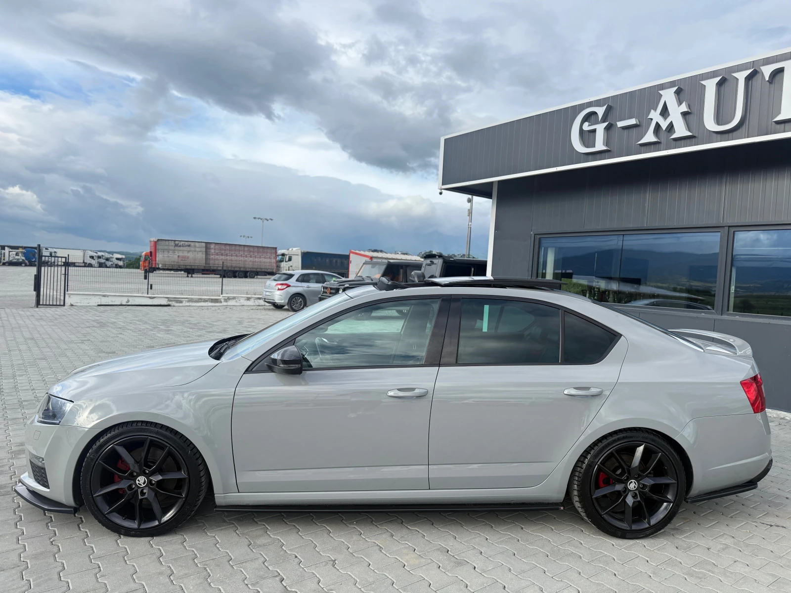 Skoda Octavia VRS 2.0TDI 185 ks Собствен лизинг !!!, снимка 8 - Автомобили и джипове - 54662966