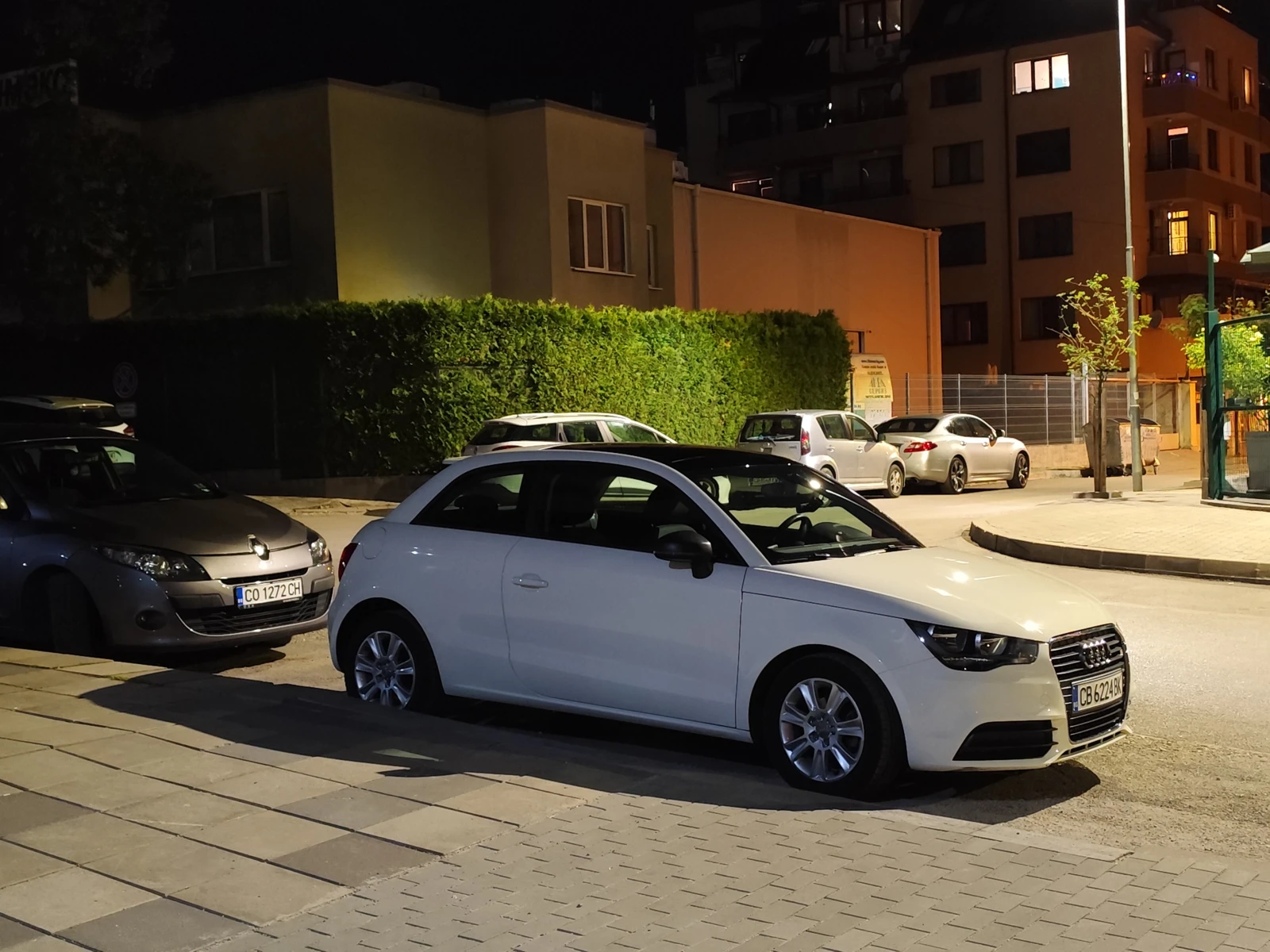 Audi A1 1.6, снимка 3 - Автомобили и джипове - 55101906