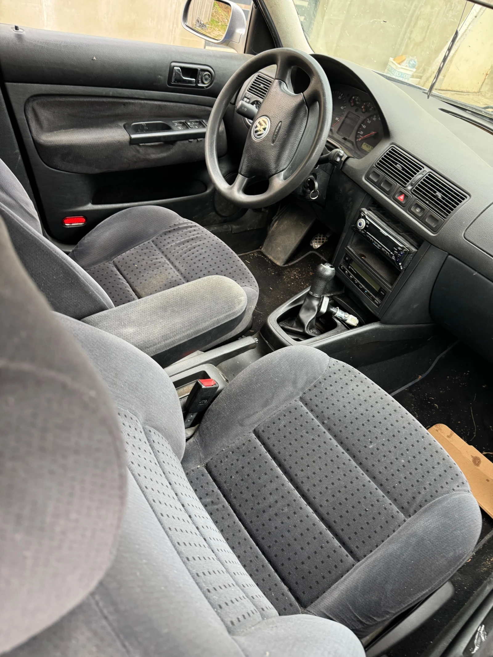 VW Golf, снимка 5 - Автомобили и джипове - 55385010